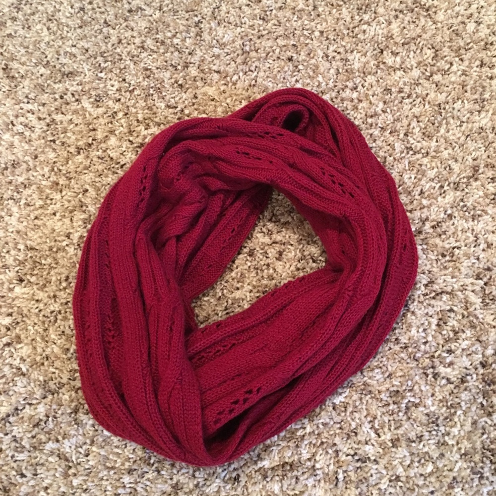 Scarves - Picture 4 of 4